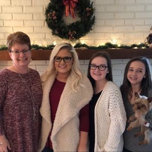 Meet your Posher, Khristanne